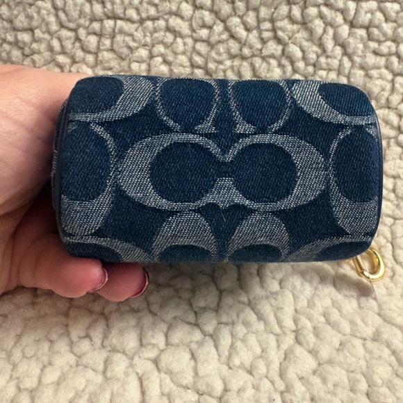 Coach Mini Rowan Charm - Picture 3 of 8